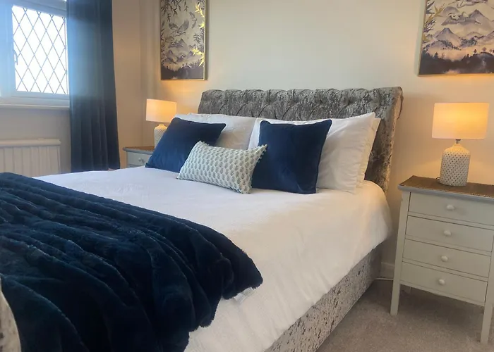 Danby House Messingham Nr Lincoln, Golf, Contractor, Family Stays
